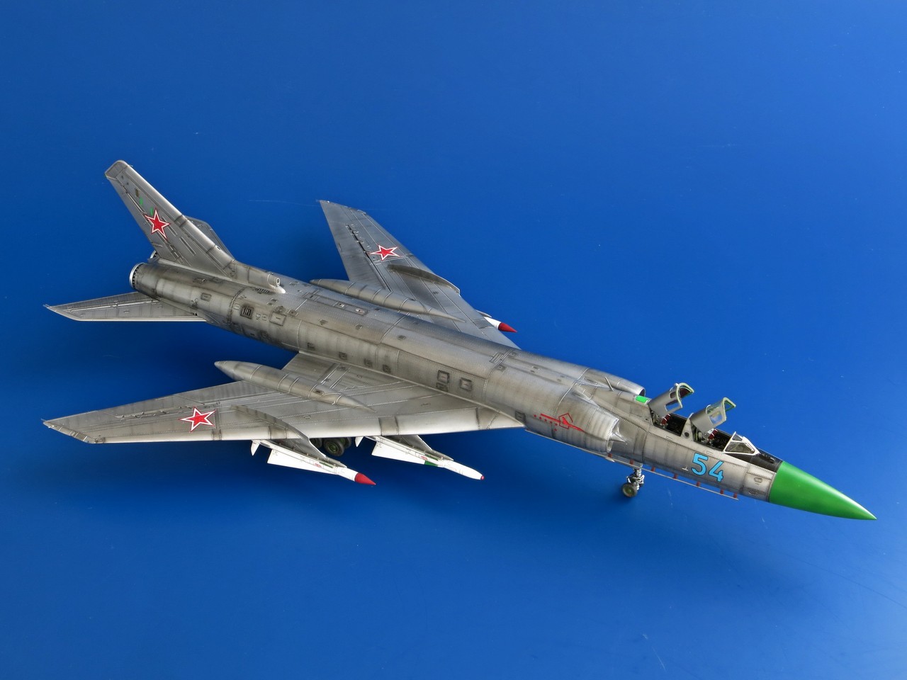 Ту-128